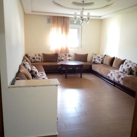 Residence Akram М'Дик Екстериор снимка